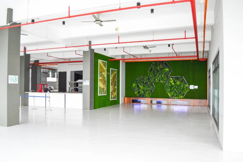 Relaxed dining atmosphere in the cafe at Global Ark International School Kajang